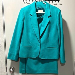 Pendleton Green Blazer Classic Tailored Suit Jacket and Skirt